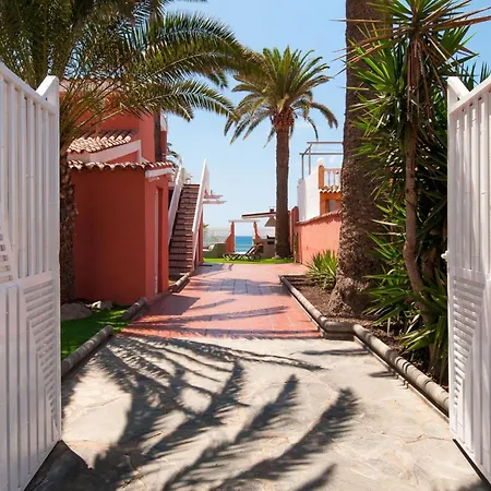5-bedroom Oceanfront With Private Pool