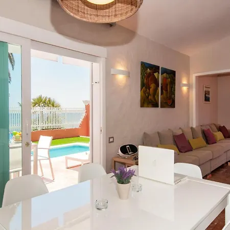 5-bedroom Oceanfront With Private Pool San Bartolome de Tirajana (Gran Canaria)
